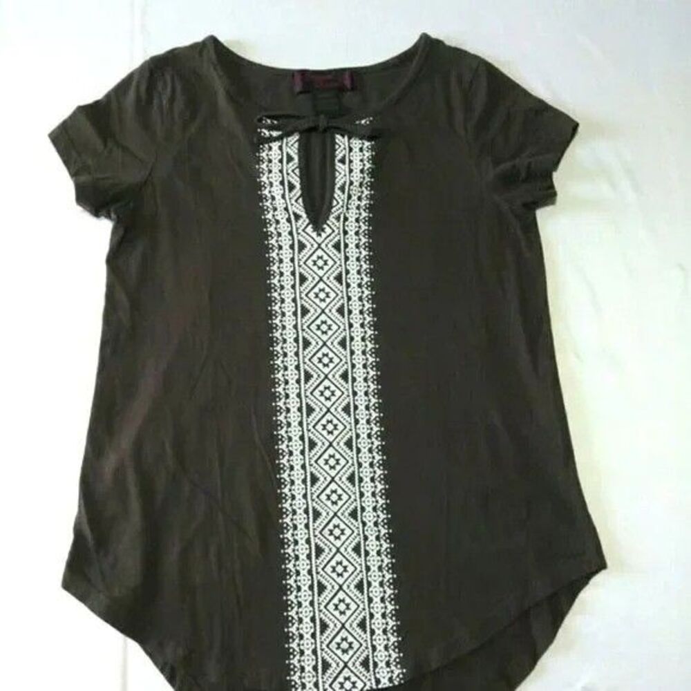 Cowgirl Legend Women's Brown White Embroidered Tie Neck Tunic Top Size M